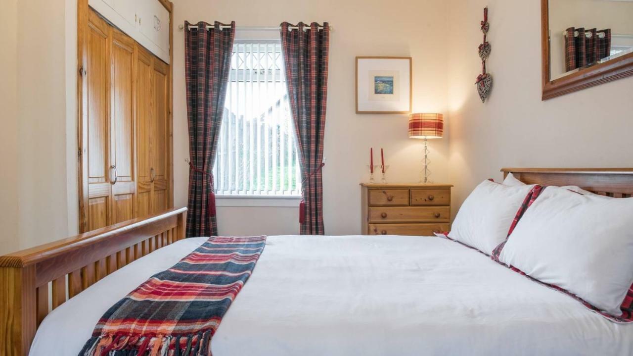 Pippin, Tranquil Scottish Cottage With Hot Tub إيردري المظهر الخارجي الصورة